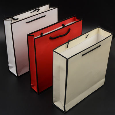 Coffret cadeau en papier rigide personnalisé Lamination brillante pour les écharpes en soie