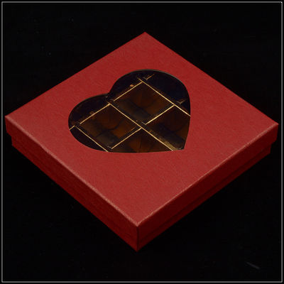 Boîtes en carton avec fond et couvercle, boîte à chocolat pour la Saint-Valentin avec fenêtre en plastique.
