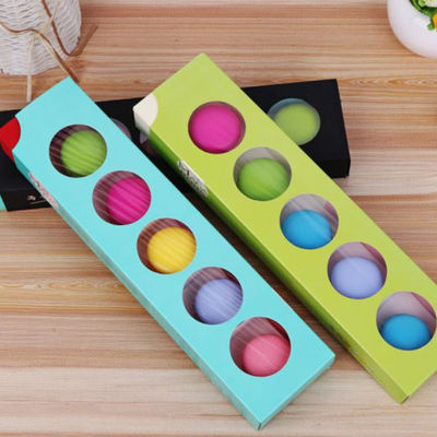 Un design élégant, boîtes de conserve, boîtes de conserve à macarons.