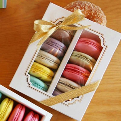 Boîte d'emballage personnalisée pour les macarons avec fenêtre transparente 15,7x12,8x5,8 cm