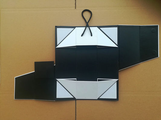 Boîte de carton pliable de luxe avec fermeture magnétique Emballage bouteille de vin artisanale