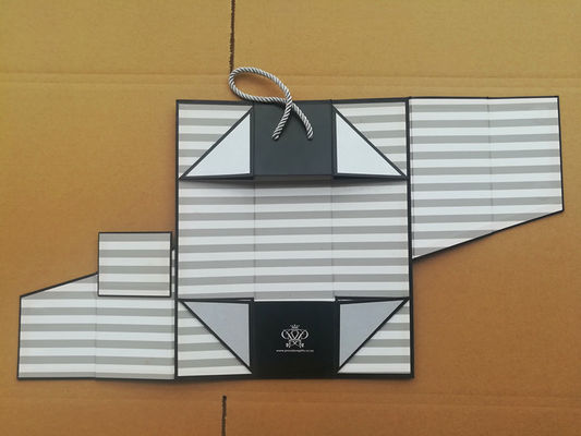 Boîte de carton pliable de luxe avec fermeture magnétique Emballage bouteille de vin artisanale