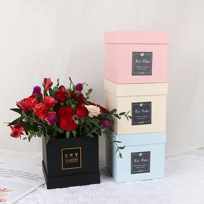 Boîte cadeau en papier rigide rose en vrac, boîte à fleurs ronde et carrée avec ruban